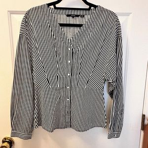 Vero Moda | Button Up Blouse | X-Small | Tailored Waist | Black and White